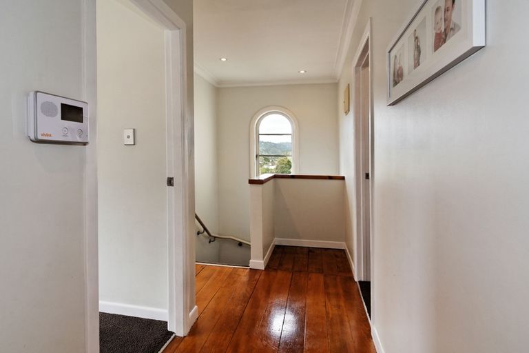 Photo of property in 235a Titirangi Road, Titirangi, Auckland, 0604