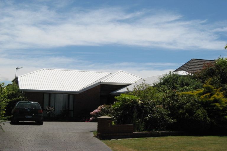 Photo of property in 3 Brockhall Lane, Avonhead, Christchurch, 8042