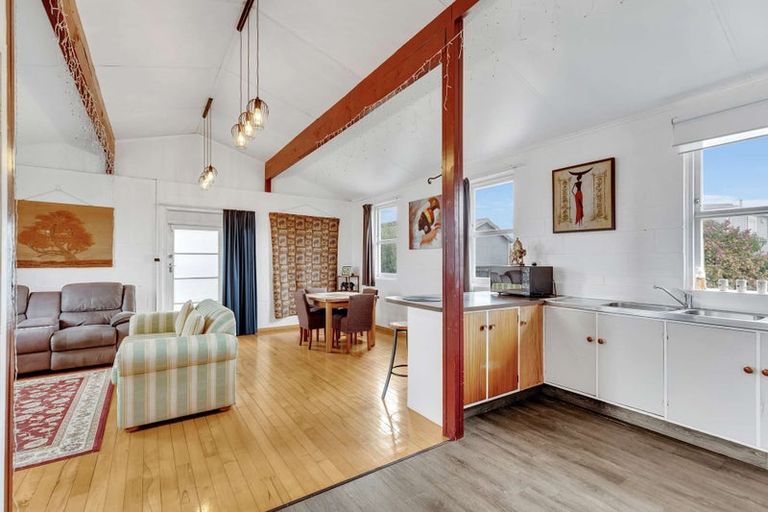 Photo of property in 169 Seabury Avenue, Foxton Beach, Foxton, 4815