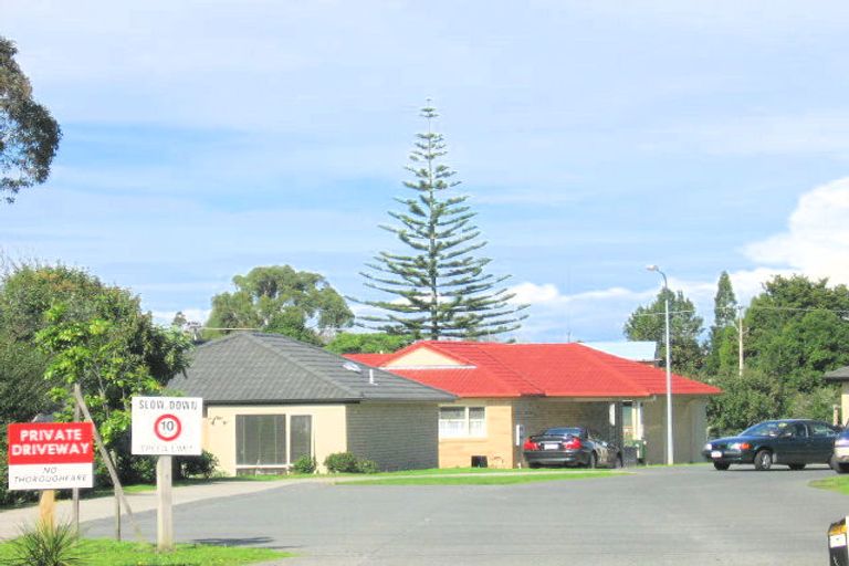 Photo of property in Carwyn Place, 19/352a Swanson Road, Ranui, Auckland, 0612