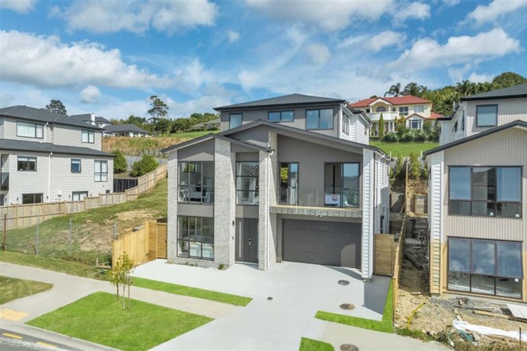 Photo of property in 29 Elevation Street, Flat Bush, Auckland, 2019