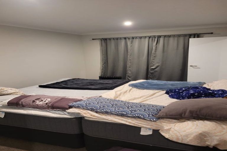 Photo of property in 8 Takapo Grove, Kelson, Lower Hutt, 5010