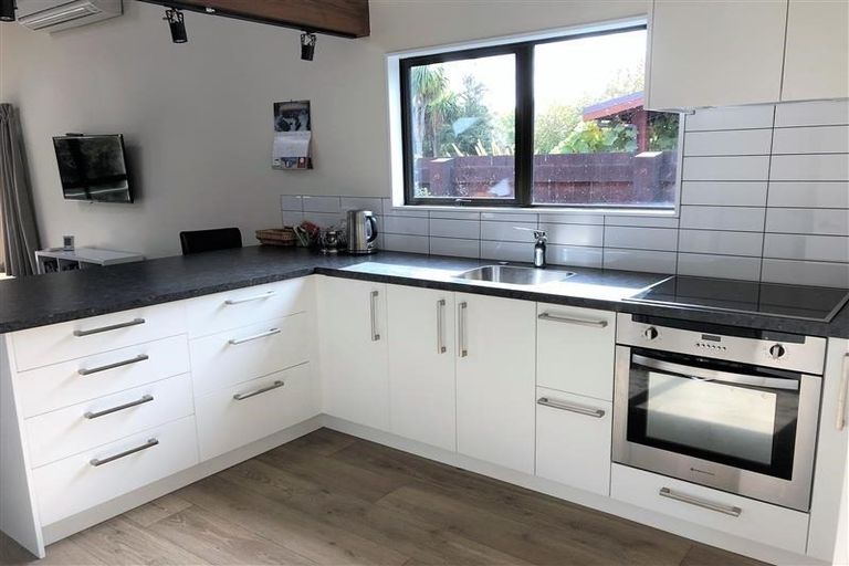 Photo of property in 28 Rata Street, Wanaka, 9305