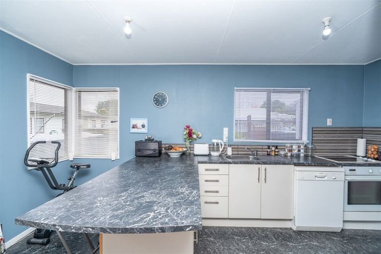 Photo of property in 12a Pringle Place, Nawton, Hamilton, 3200