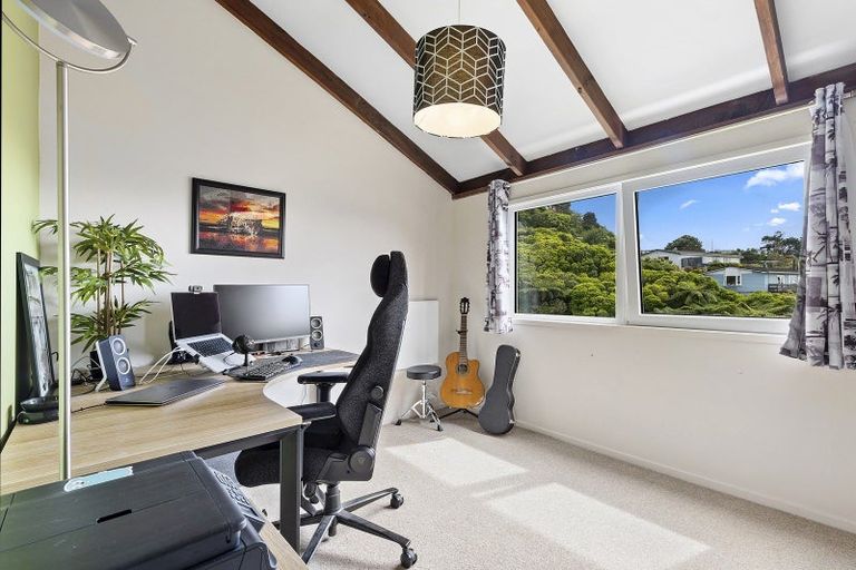 Photo of property in 7 Kilgour Way, Crofton Downs, Wellington, 6035