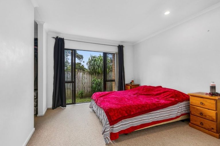 Photo of property in 9 Mcburney Place, Mangere East, Auckland, 2024