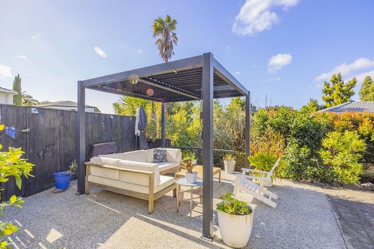 Photo of property in 39 Emlyn Place, Torbay, Auckland, 0630