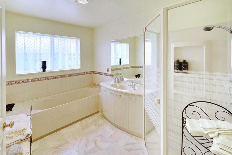 Photo of property in 10 Courtenay Drive, Kaiapoi, 7630