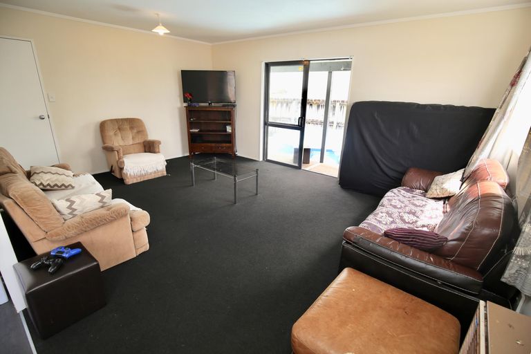 Photo of property in 27a Breckons Avenue, Nawton, Hamilton, 3200