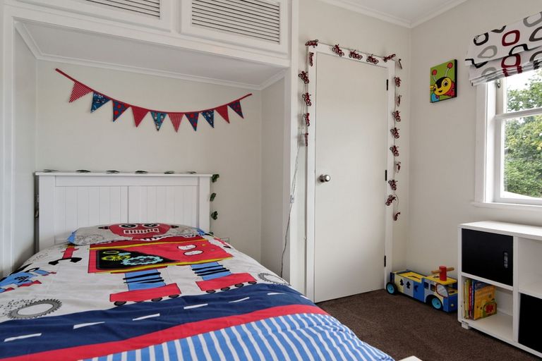 Photo of property in 235a Titirangi Road, Titirangi, Auckland, 0604