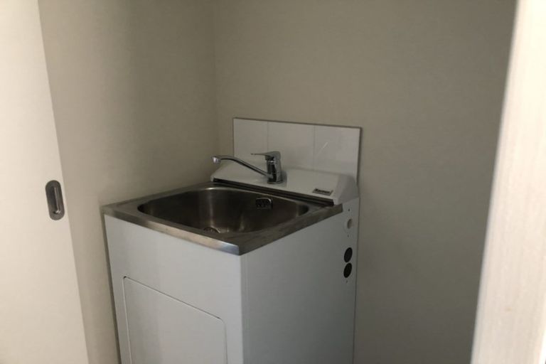 Photo of property in 12 Searells Road, Strowan, Christchurch, 8052