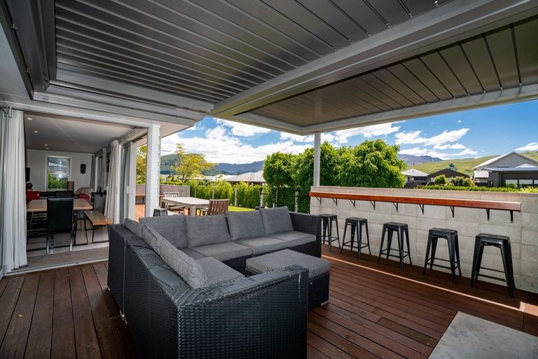 Photo of property in 74 Myles Way, Lower Shotover, Queenstown, 9304