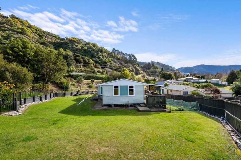 Photo of property in 1 Brownlee Close, Havelock, 7100