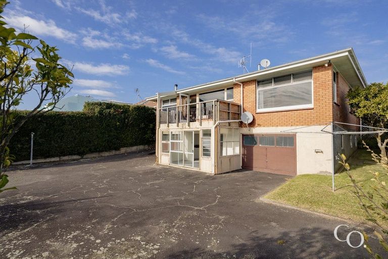 Photo of property in 10 Pillans Road, Otumoetai, Tauranga, 3110