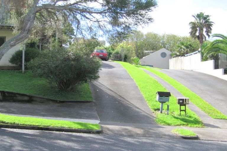 Photo of property in 1/11 Mccrystal Avenue, Bucklands Beach, Auckland, 2012