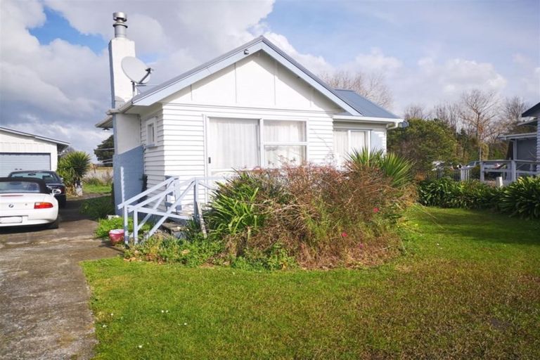Photo of property in 45 Orchard West Road, Ngatea, 3503