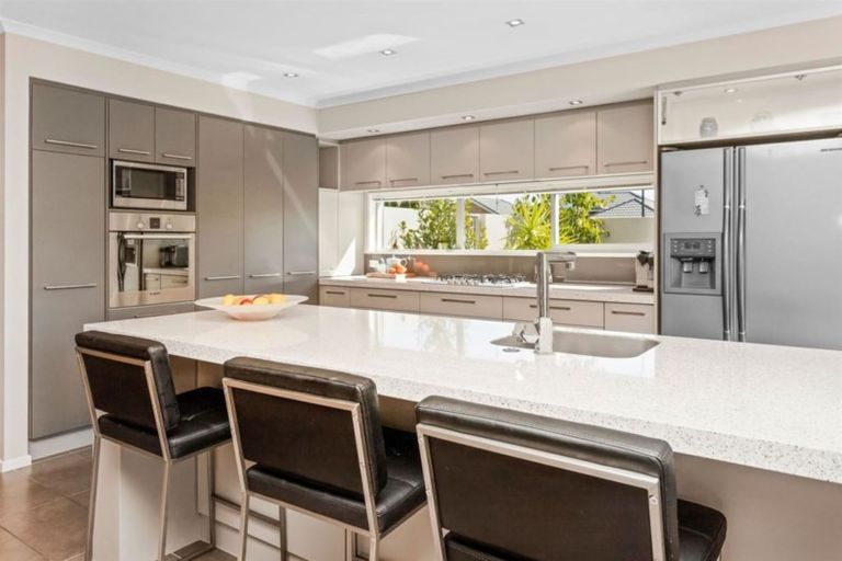 Photo of property in 9 Oratia Grove, Northwood, Christchurch, 8051