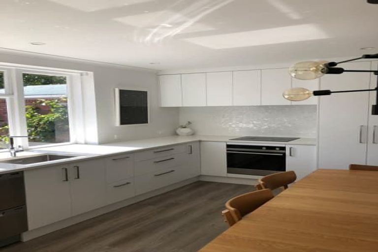 Photo of property in 5 Huia Grove, Elderslea, Upper Hutt, 5018