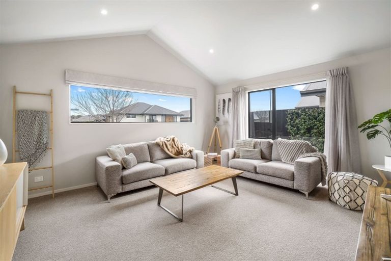 Photo of property in 6 David Buist Crescent, Halswell, Christchurch, 8025