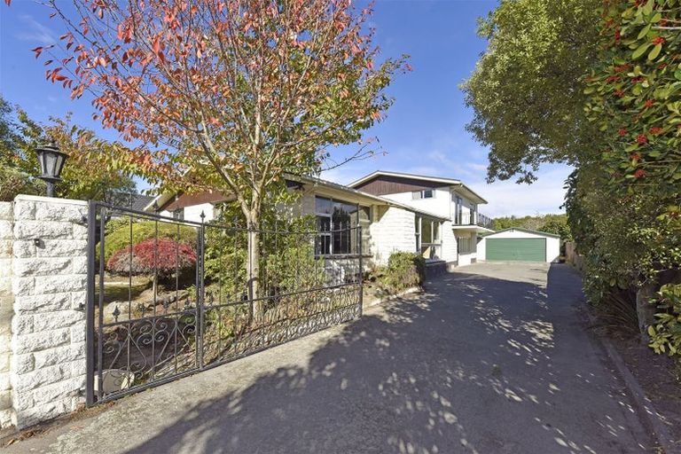 Photo of property in 429 Avonhead Road, Avonhead, Christchurch, 8042