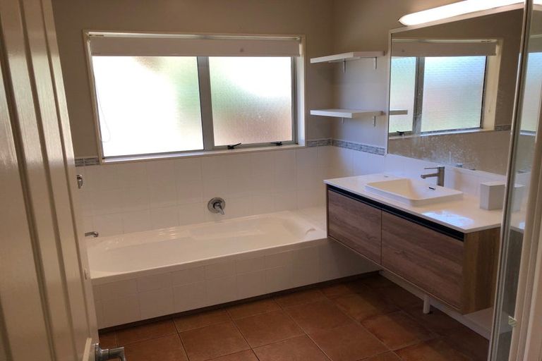 Photo of property in 10 Mary Huse Grove, Manor Park, Lower Hutt, 5019