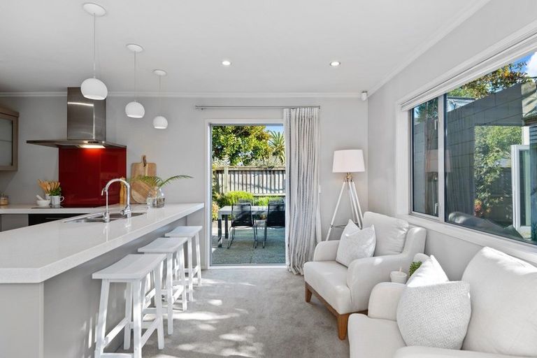 Photo of property in 37 Sherborne Street, St Albans, Christchurch, 8014