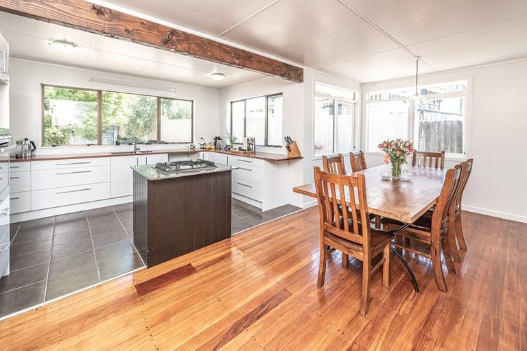 Photo of property in 6 Plunket Street, Durie Hill, Whanganui, 4500