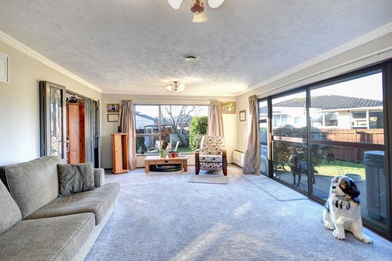 Photo of property in 17 Wickliffe Street, Mosgiel, 9024