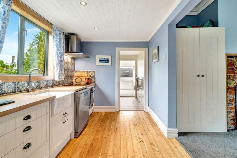 Photo of property in 42 Marion Street, Macandrew Bay, Dunedin, 9014