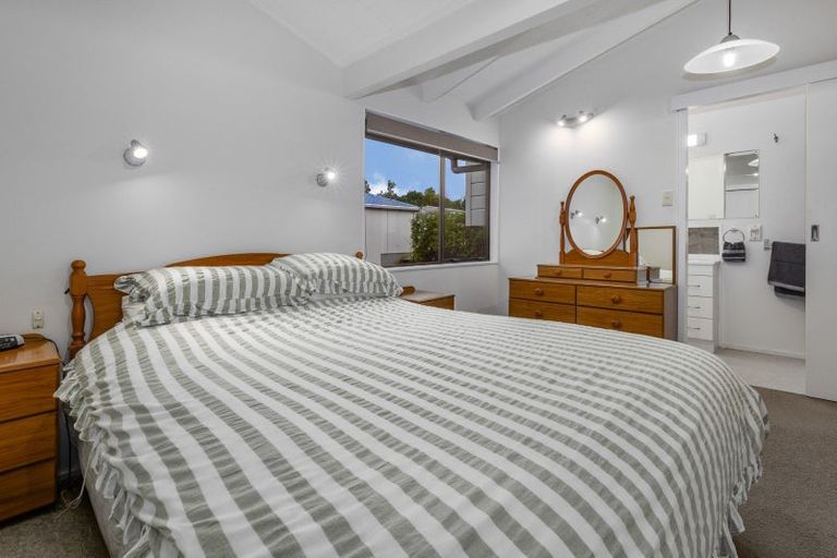 Photo of property in 10 Spey Place, Papakowhai, Porirua, 5024
