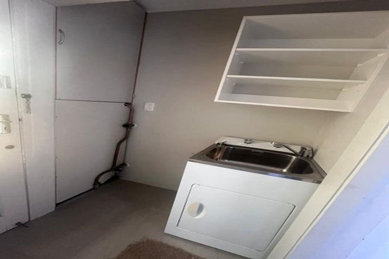 Photo of property in 77a Rosier Road, Glen Eden, Auckland, 0602