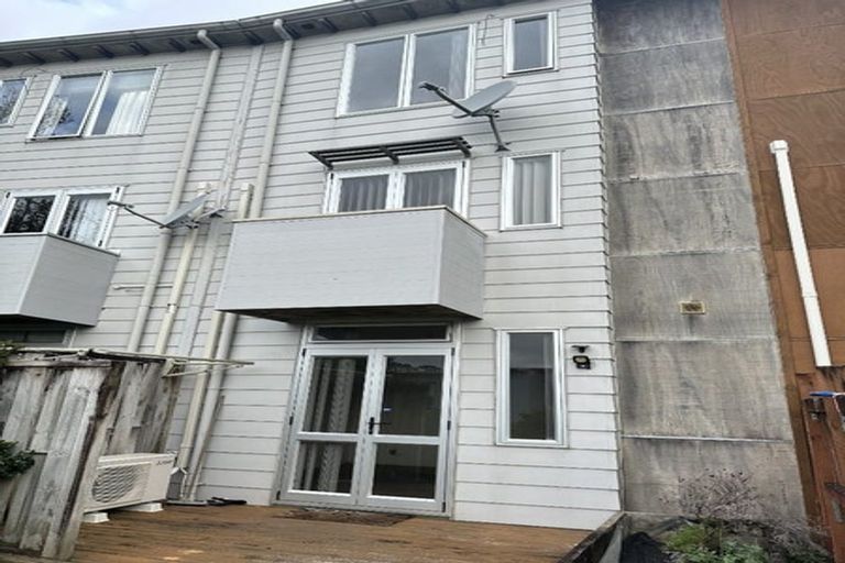 Photo of property in 40 Albionvale Road, Glen Eden, Auckland, 0602