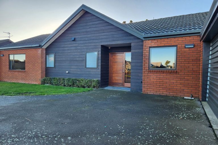 Photo of property in 51 Munro Street, Redwood, Christchurch, 8051
