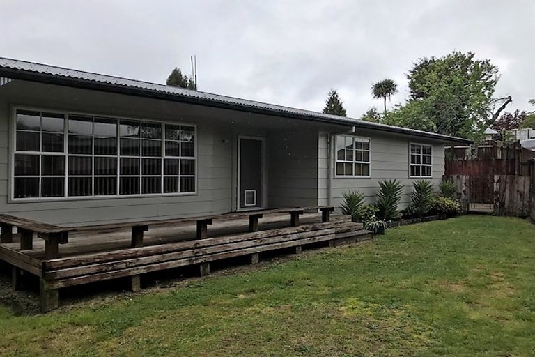 Photo of property in 112 Homedale Street, Pukehangi, Rotorua, 3015