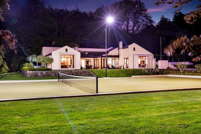 Photo of property in 331a Mangorei Road, Merrilands, New Plymouth, 4312