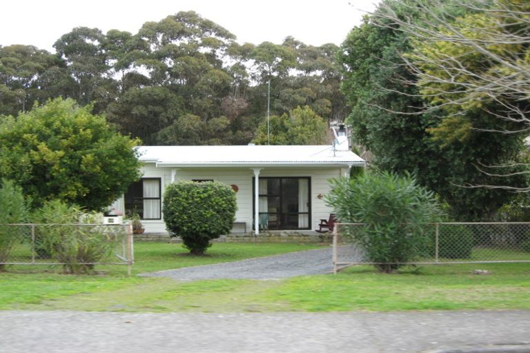 Photo of property in 16 Shrimpton Road, Haumoana, 4102