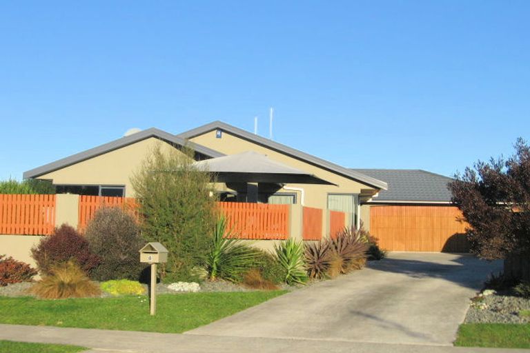 Photo of property in 8 Killegray Close, Flagstaff, Hamilton, 3210