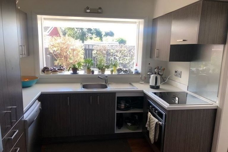 Photo of property in 79 Kahu Road, Fendalton, Christchurch, 8041