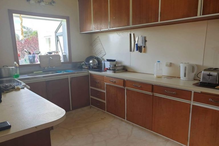 Photo of property in 66 High Street, Eltham, 4322