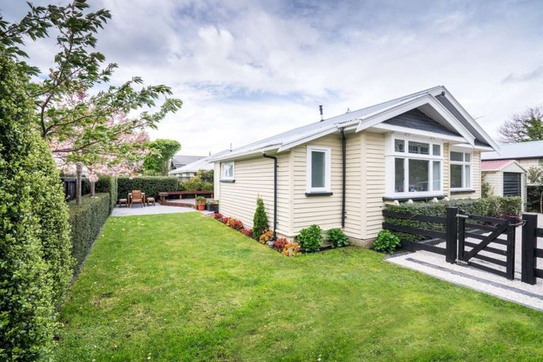 Photo of property in 119 Tennyson Street, Sydenham, Christchurch, 8023