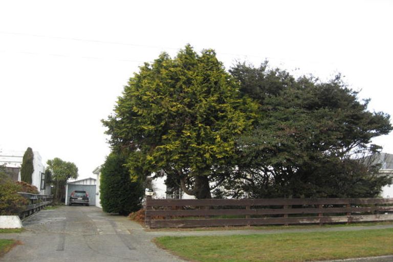 Photo of property in 21 Lansdowne Street, Strathern, Invercargill, 9812