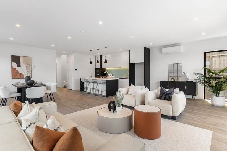 Photo of property in 92 Huanui Drive, Wainui, 0992