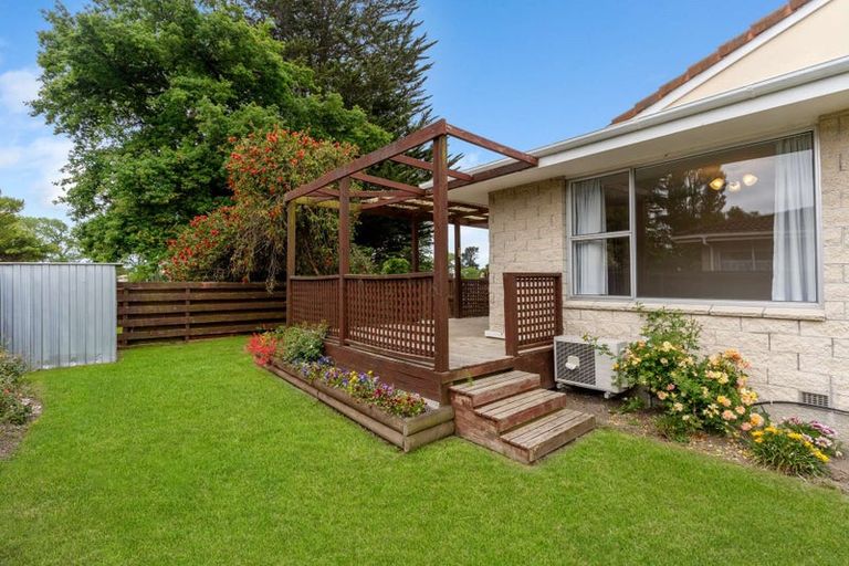 Photo of property in 2/8 Bonar Place, Woolston, Christchurch, 8062