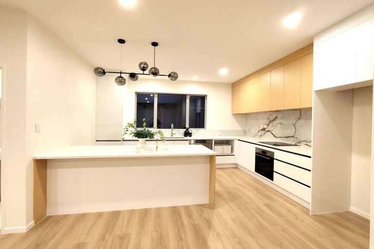 Photo of property in 28 Maugham Drive, Bucklands Beach, Auckland, 2014