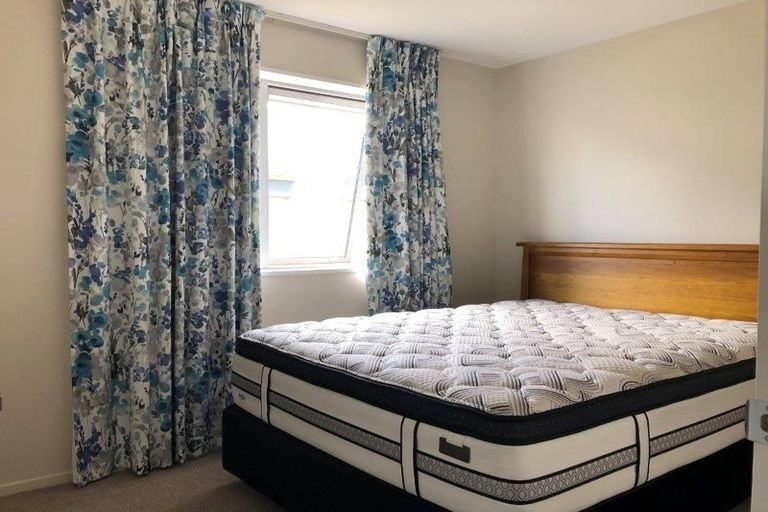 Photo of property in 43 Pegasus Boulevard, Pegasus, 7612