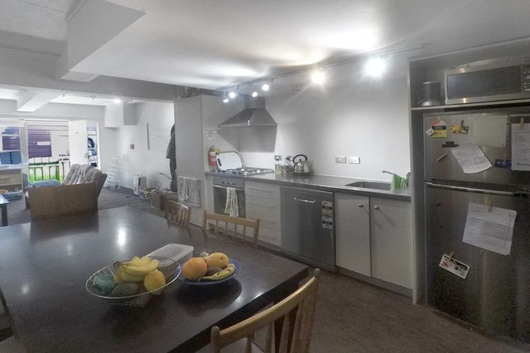 Photo of property in Vespa Apartments, 203/20 Hanson Street, Mount Cook, Wellington, 6021