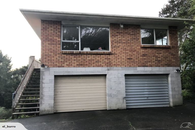 Photo of property in 1/3 Bryers Place, Bayview, Auckland, 0629