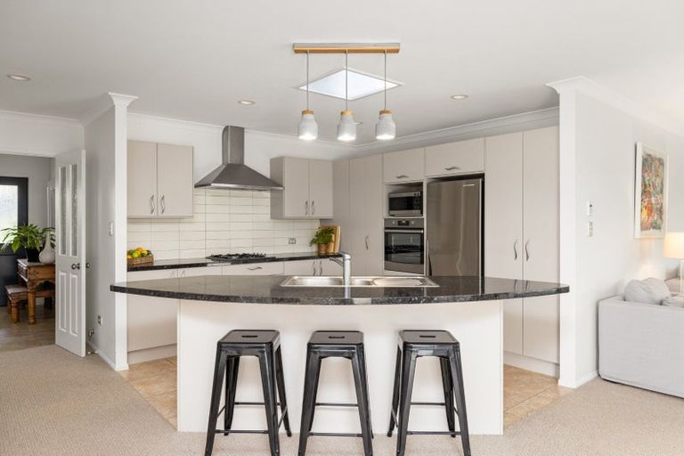 Photo of property in 32 Bellbird Rise, Pyes Pa, Tauranga, 3112