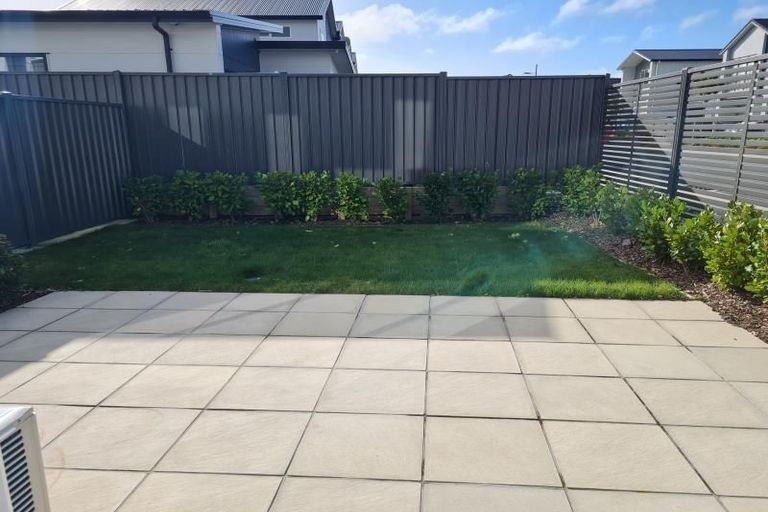 Photo of property in 22 Pateke Drive, Kenepuru, Porirua, 5022