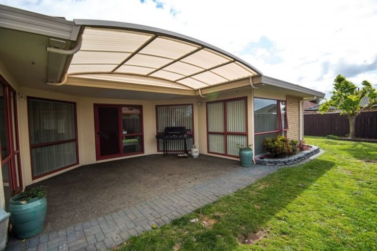 Photo of property in 27 Glenross Drive, Wattle Downs, Auckland, 2103